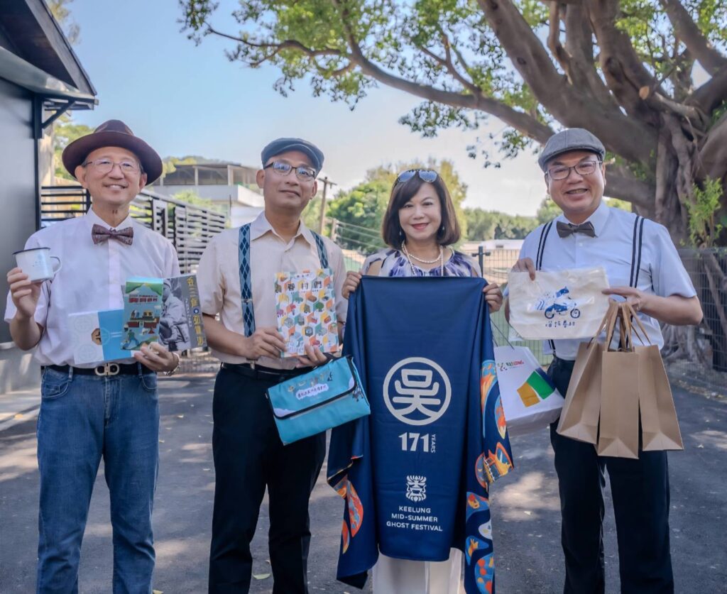 ▲基北北桃四縣市副市長出席北投中心新村修復開村活動，開心合影留念並見證歷史。（圖/臺北市文化局 提供）