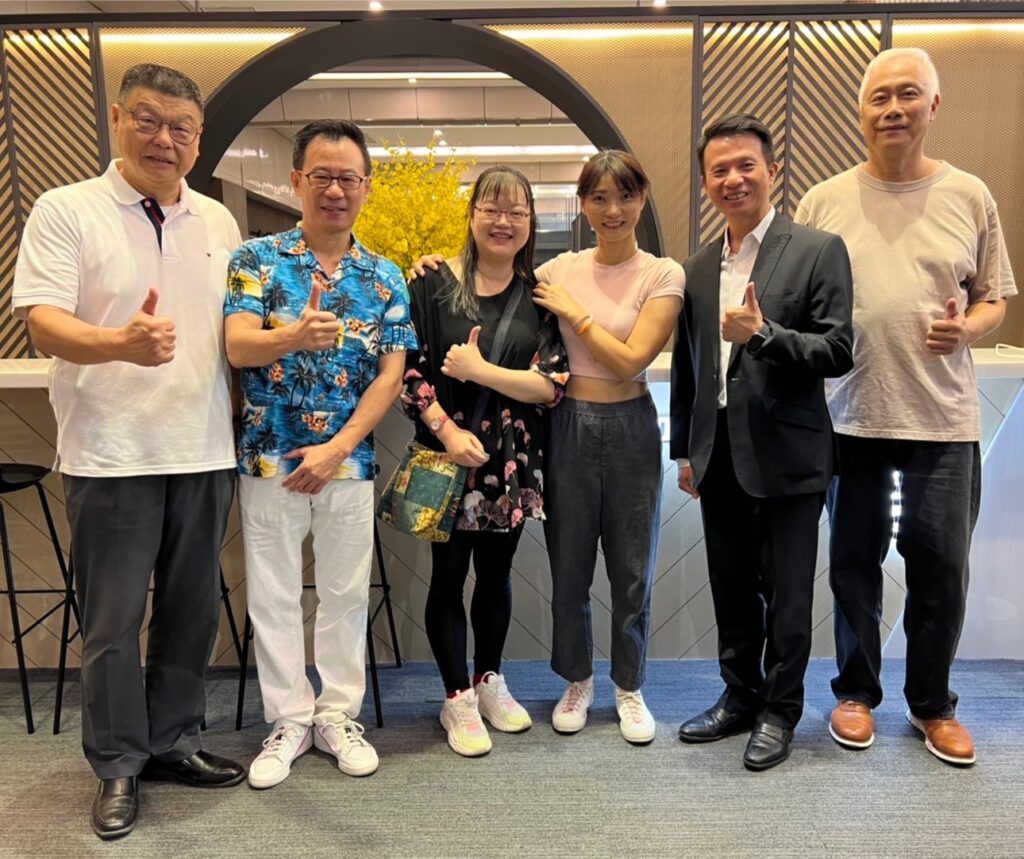 ▲出席活動的貴賓合影留念。（圖/國營臺鐵公司 提供）