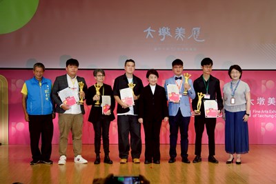 大墩美展大墩獎得主揭曉   年輕新秀奪大獎表現亮眼
