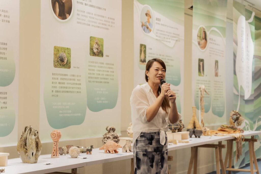 ▲主辦暨策展單位在開幕式上說明這次成果展的內容與特色。(圖/臺東縣政府文化處 提供)