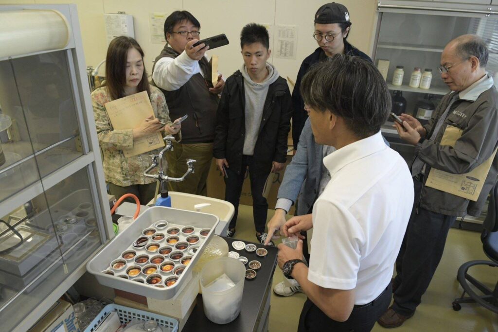 ▲在課程學習與觀點啟發上，藉由交流帶動學習者不同的認知，以達到工藝技藝的發展效益。（圖/工藝中心 提供）