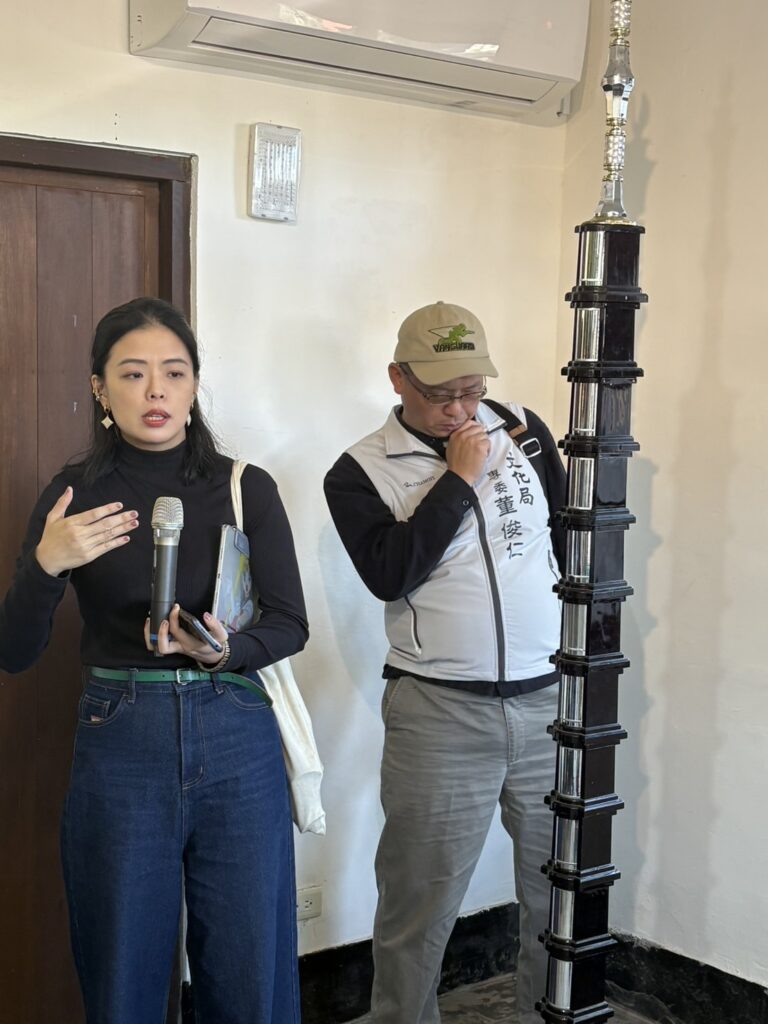 藝術家傅琬婷介紹作品。（圖/文化局提供）