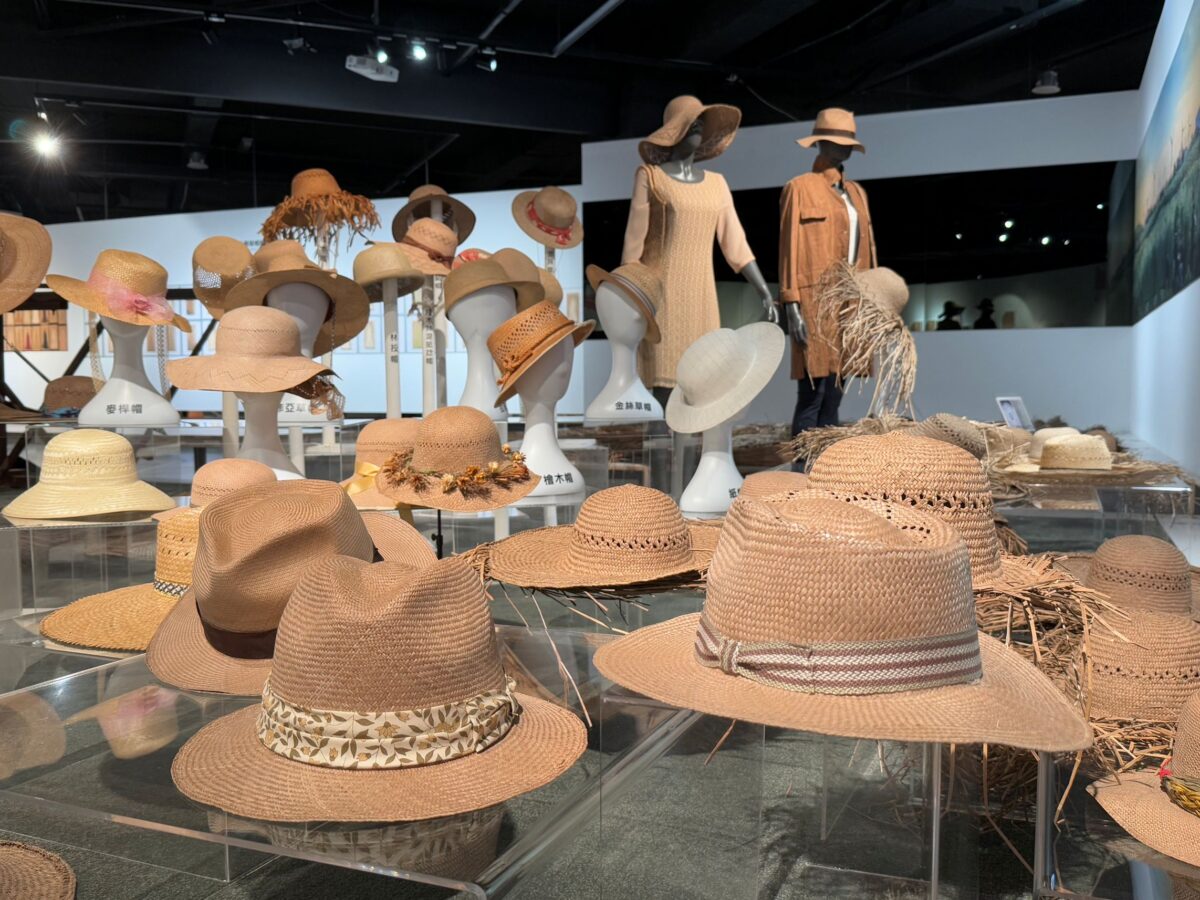 中市纖博館推出《臺灣草帽王國》微型展   重現百年榮光