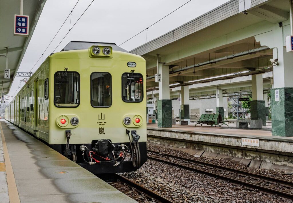 ▲臺鐡山嵐號觀光列車榮獲金點設計大獎。(圖/臺鐡公司 提供)