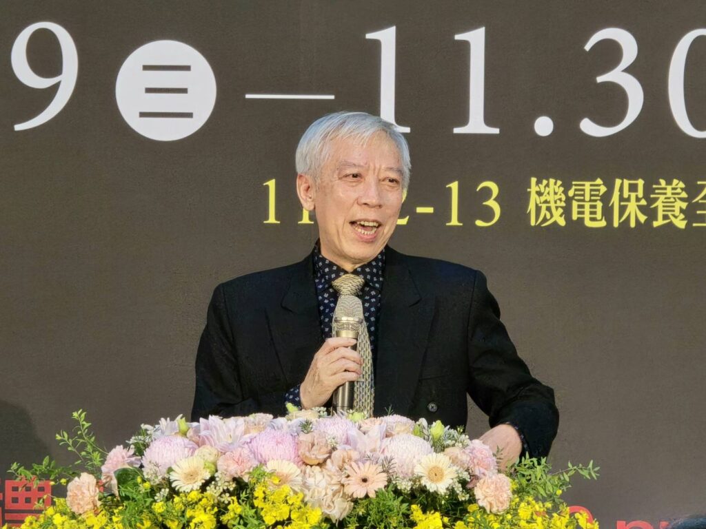 ▲文化部參事梁永斐認為卓麗秋老師與謝義德醫師的為人與展現對朋友的情誼十分可貴，對卓麗秋老師展出作品所呈現的藝術品味表達讚賞。（記者 詹佳綺/攝）