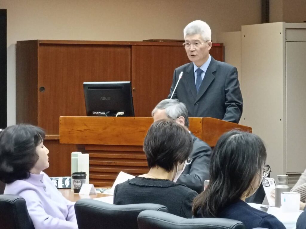▲公廣集團董事長胡元輝在立院備詢時，先行說明公廣集團的營運現況與未來發展。（記者 辛澎祥/攝）