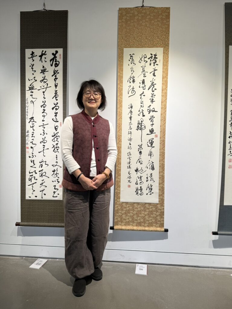 ▲澹廬文教基金會董事長連瑞芬，對今年以雙展場雙特色的展出形式，來呈現澹廬書會教學的豐富性，尤其師門薪傳之作也是澹廬的精心敬獻。（圖/連瑞芬 提供）
