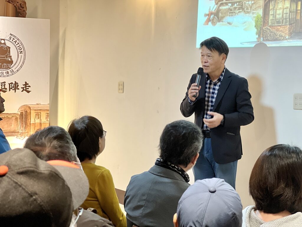 文化局副局長曾能汀肯定歷史老屋再生與社區營造結合的實踐。（圖/文化局提供）