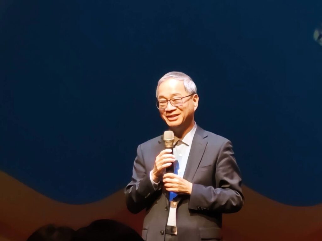 文化部長李遠祝福並期許習藝生能繼續懷抱不設限的青春熱情，勇敢追逐夢想。（記者 陳安婷/攝）