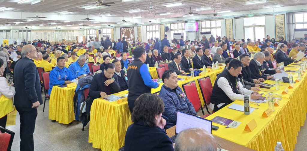 ▲出席座談會的道教界大老與各縣市道教會理事長與耆老,600餘人的踴躍出席盛況,確實難得一間,道教界的同心團結備受讚譽。(記者 詹佳綺/攝)