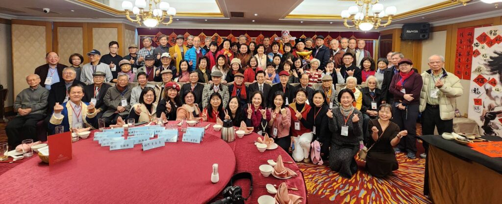 ▲活動圓滿結束後,與會貴賓及書界領導人暨書畫界人士齊聚合影留念,見證歷史,場面溫馨熱烈。(記者 詹佳綺/攝)