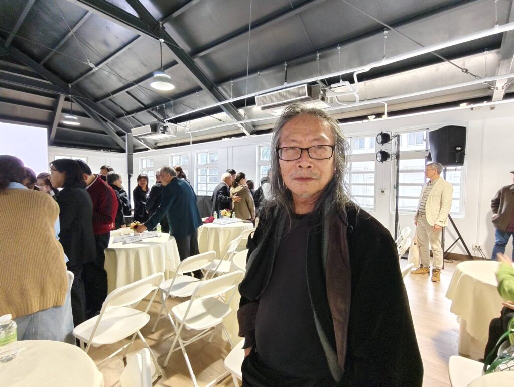 洪根深教授希望此事件能讓大家更重視台灣文化藝術本土主體性。（記者 陳安婷/攝）