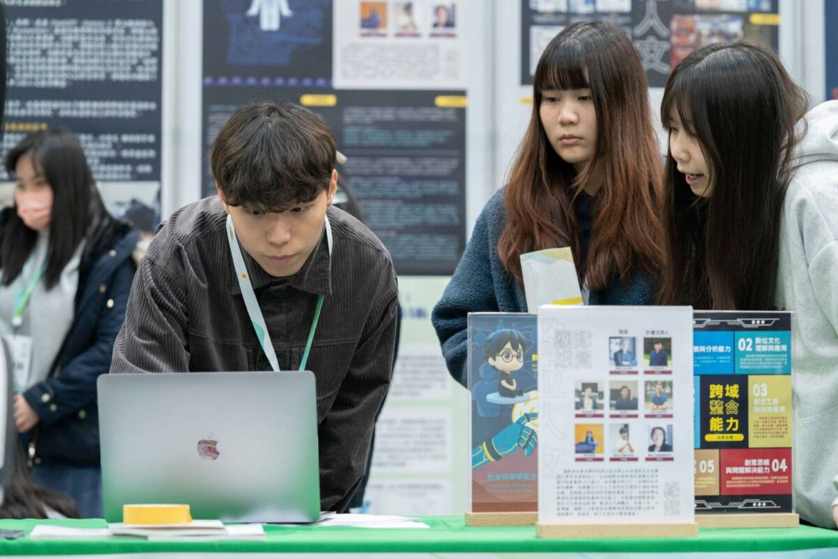 跨域匯流  開啟數位人文新視野  教育部舉辦數位人文雲起分享會