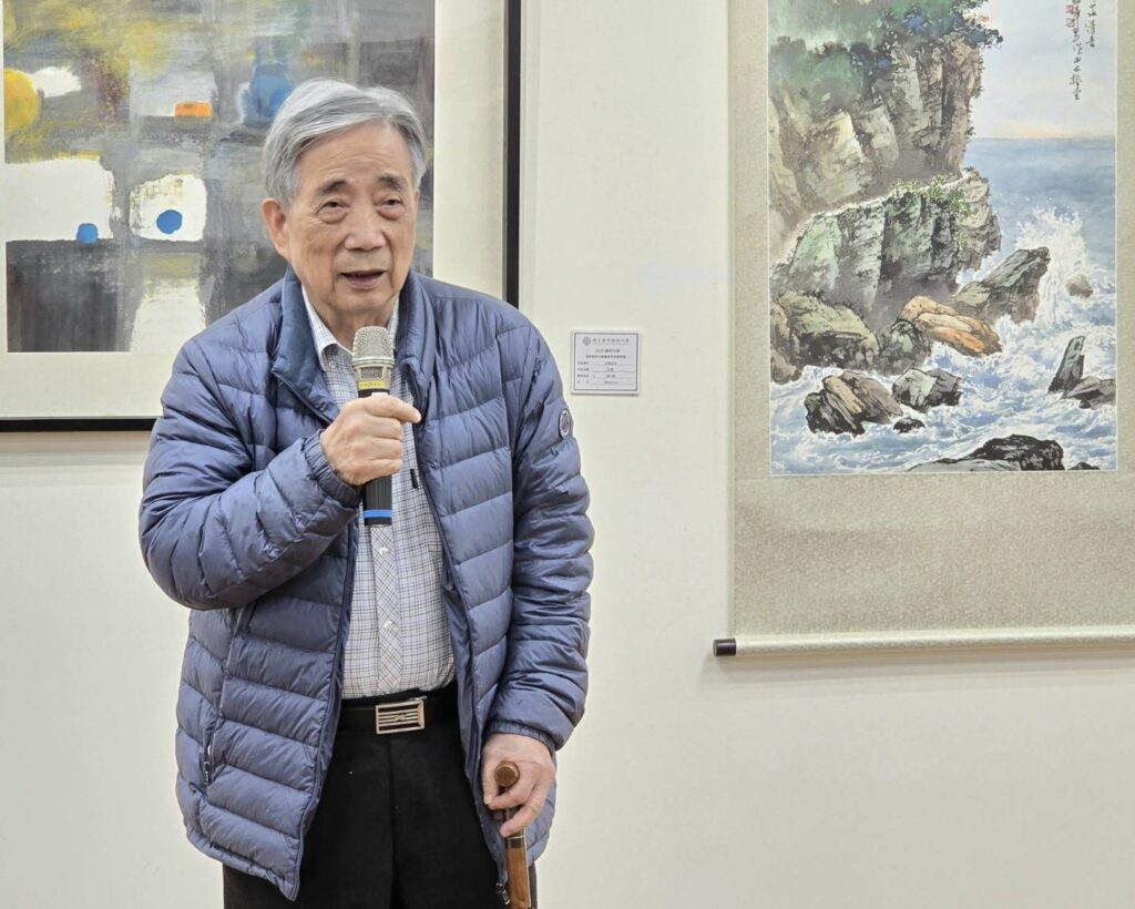 ▲前臺藝大校長黃光男教授致詞時表示，此刻他的心情是嚴肅的，但心境是平靜愉悅的，對張進勇與楊企霞深厚情誼的藝術家庭為藝術全然付出所開創的生命價值感到敬佩。（記者 詹佳綺/攝）