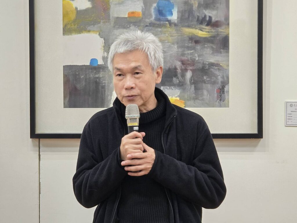 ▲臺藝大教授林錦濤感佩張進勇的藝術成就，也對楊企霞一肩扛起設立學會傳承藝術教育的決心，表達正面的肯定。（記者 詹佳綺/攝）