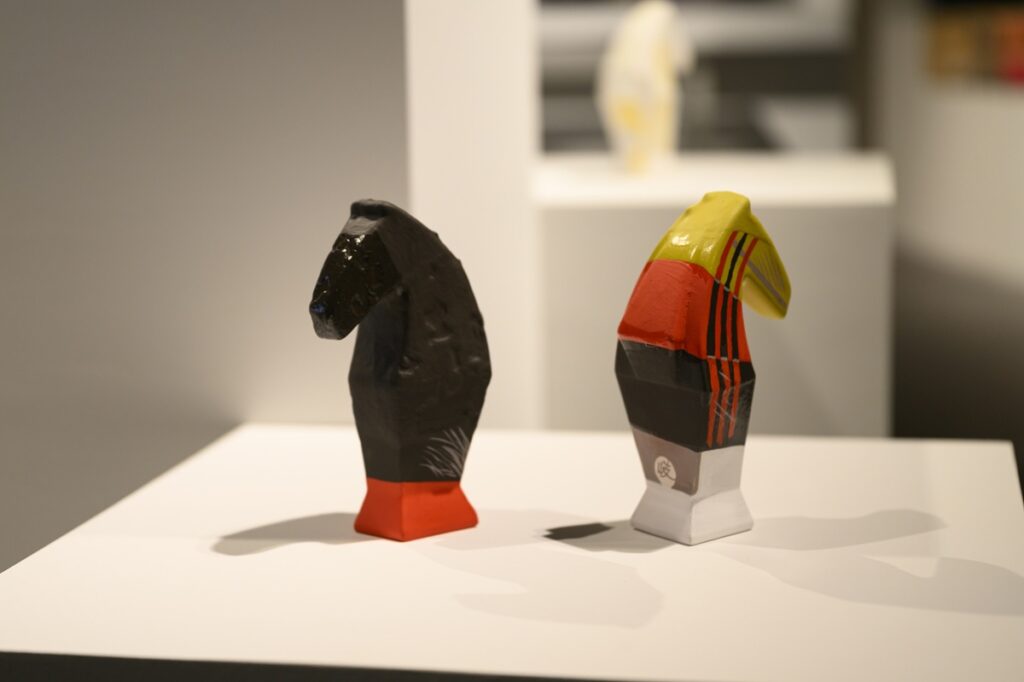 藝術家謝牧岐作品〈2馬，3馬〉。（圖/國美館提供）