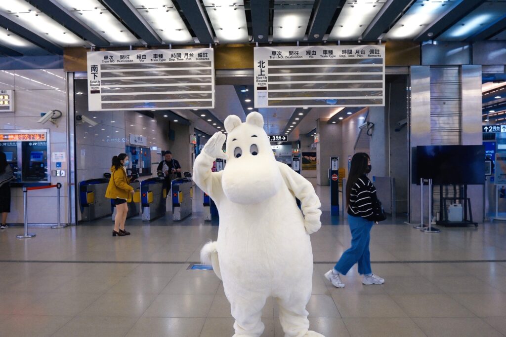 旅程自台中車站展開，穿梭中市文化場域找線索。（圖/文化局提供）