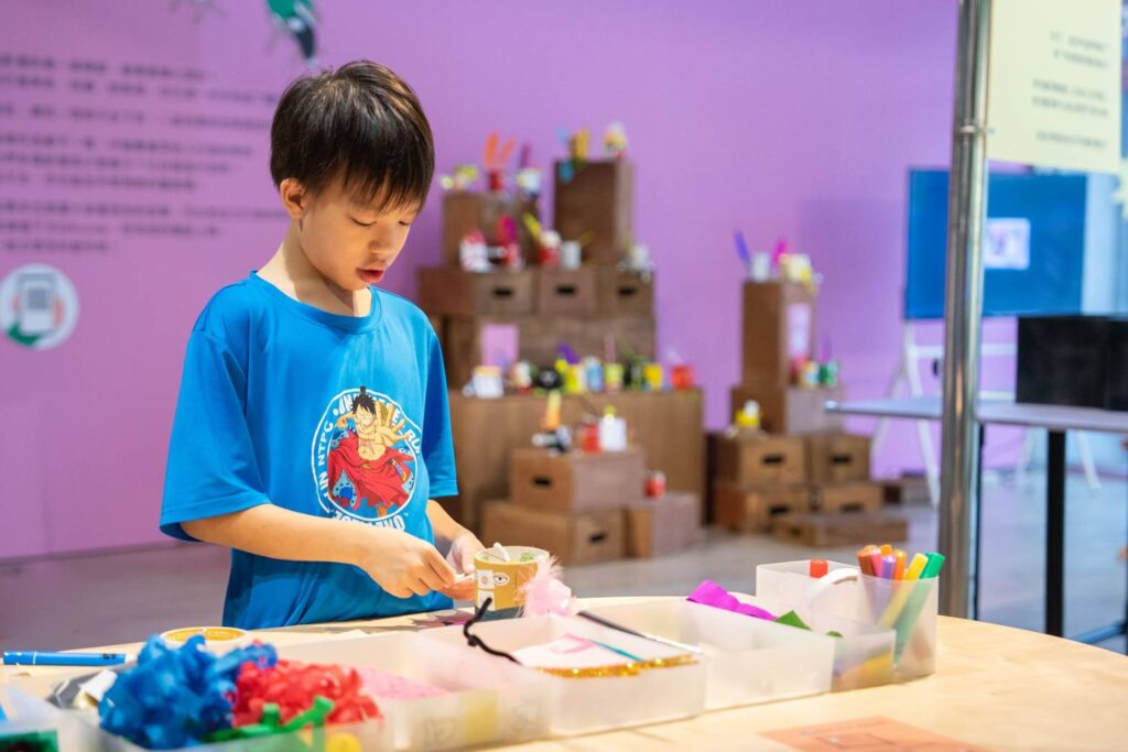 ▲大小朋友可進行文創品DIY ,增加學習樂趣。(圖/新北市文化局 提供)