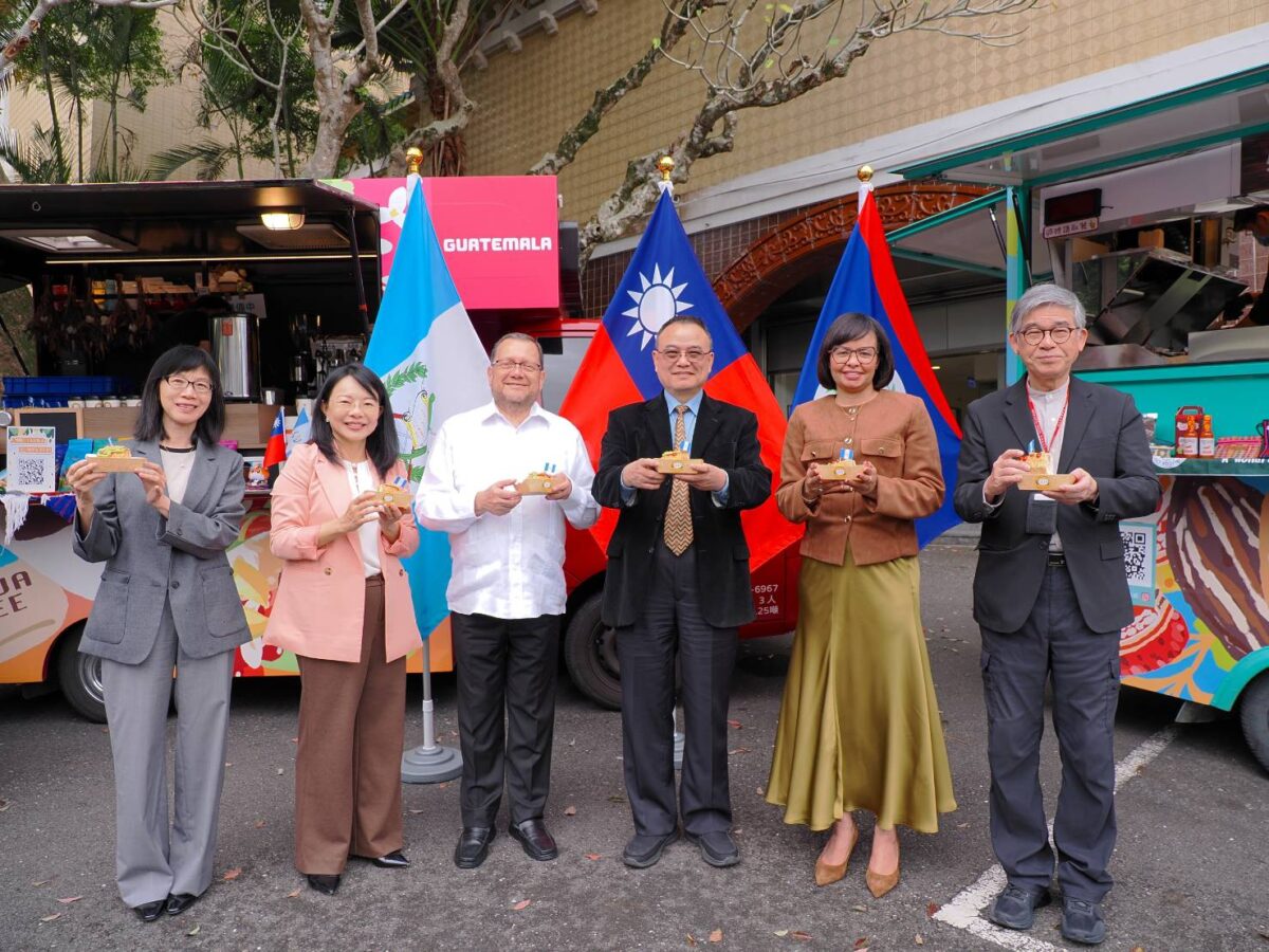 中美洲友邦美食餐車快閃故宮  以味蕾開啟國際文化交流