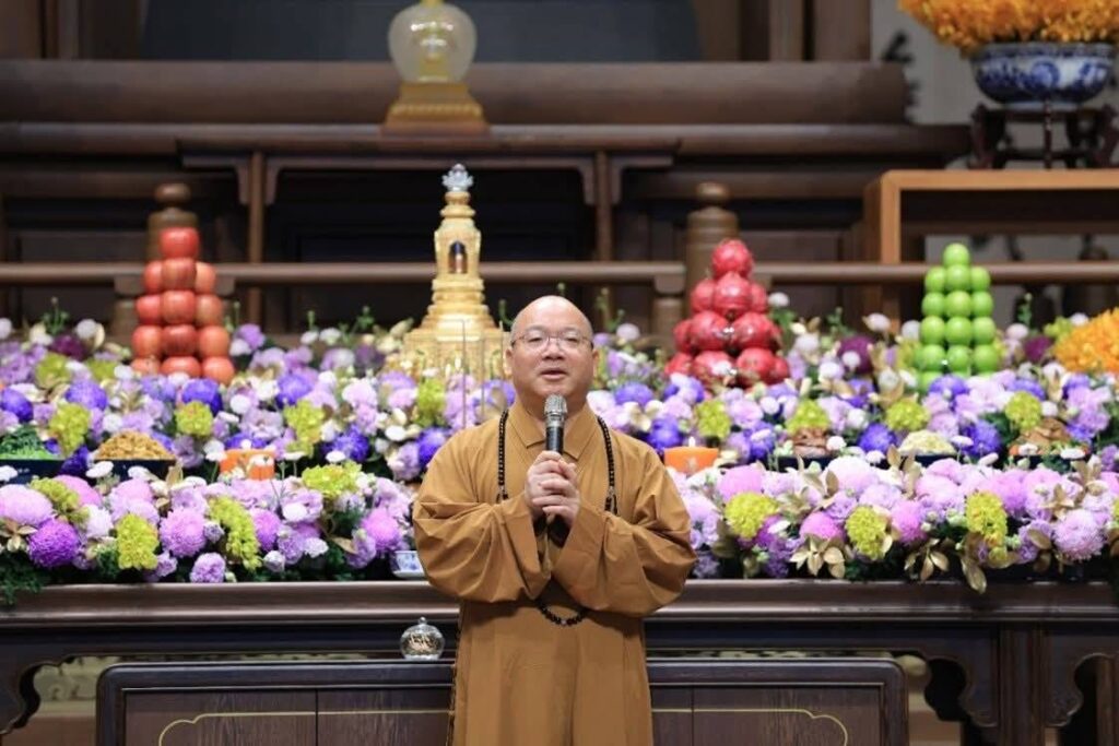 ▲佛光山住持心保法師致詞時表達此次與中華郵政合作的心境，內心充滿感動。（圖/中華郵政 提供）