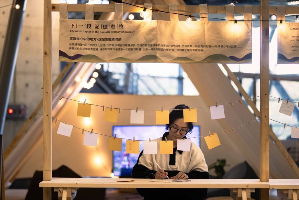 ▲在記憶庫成果展中，呈現觀者與環境的對應感。（圖/臺史博 提供）