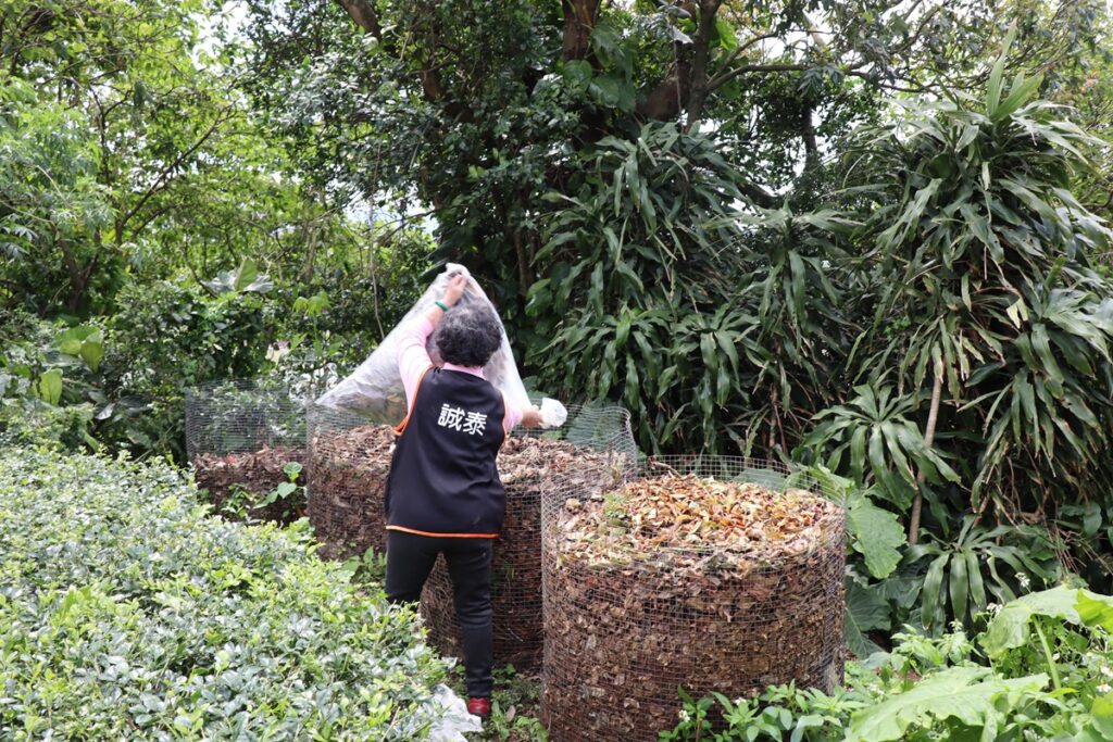 將落葉堆肥及資源循環城，融入到歷史建築與植栽園區管理。（圖/木博館提供）