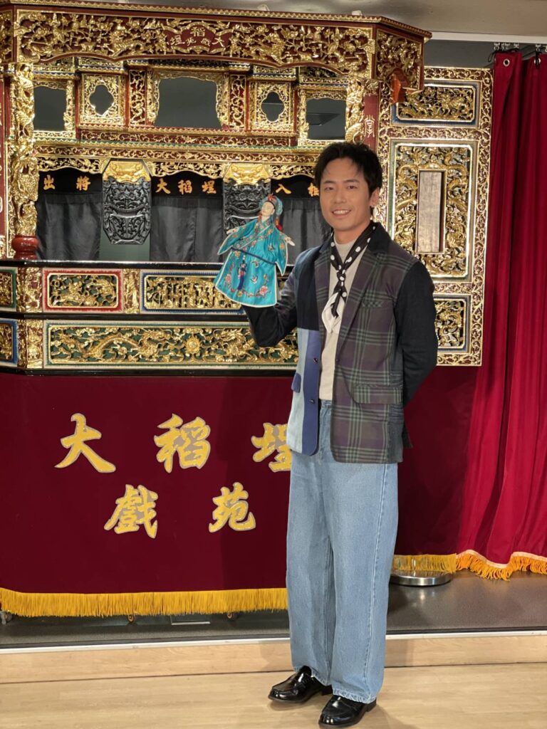 ▲出席發佈會的傳統戲曲業者,透過參與特展活動,傳達對主辦單位的感謝。(圖/臺北市藝文推展處 提供)