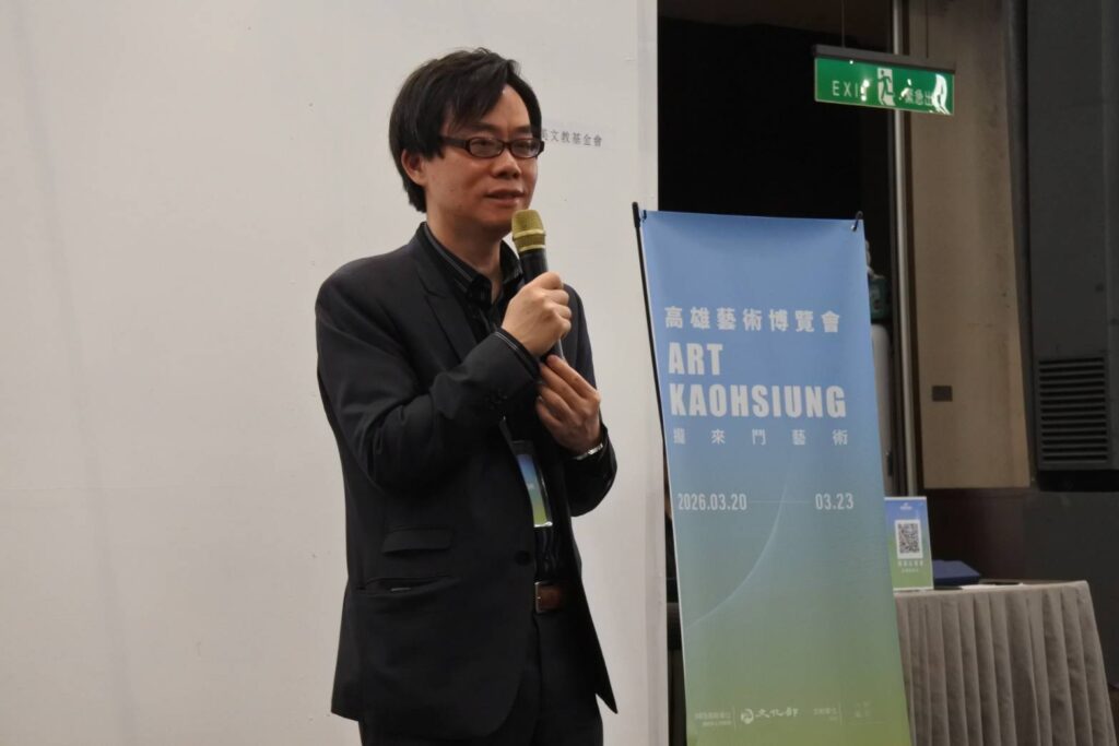 ▲臺師大美術系教授白適銘強調，這次高雄藝博會的展覽活動，充滿藝術凝聚的正能量，備受業界肯定。（圖/大苑藝術 提供）