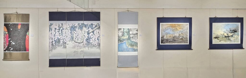 ▲▼參展藝術家們的展出作品，質量兼俱，豐富多彩。（記者 詹佳綺/攝）