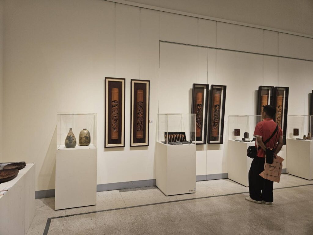 ▲展場所展示陳列的陳春明老師的作品。(圖/大墩文化中心 提供)