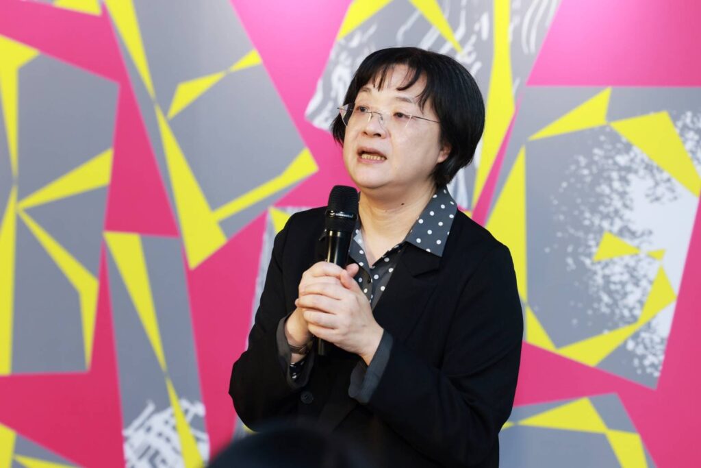 ▲文化部次長徐宜君致詞表達對藝術家創作的精神與藝術內涵的正面肯定。(圖/文化部 提供)