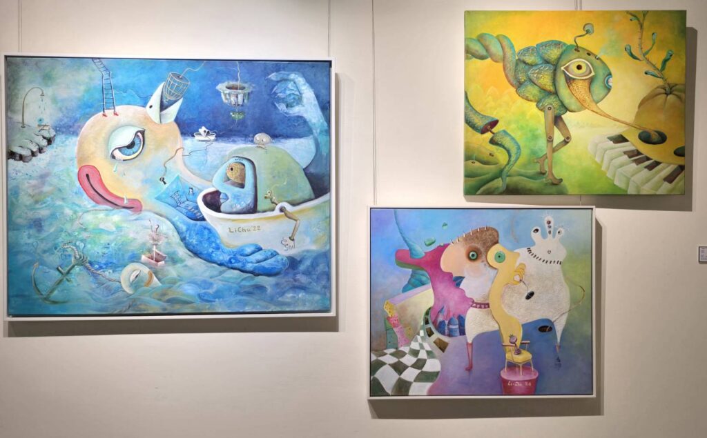 ▲不同時期的創作作品，讓藝術理念在意志中自由奔放，帶給觀者不同的生命體驗，並從己身做反璞歸真的轉化，讓作品更具說服力。（記者 詹佳綺/攝）