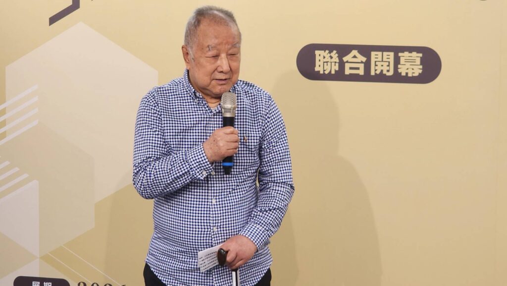 ▲資深且知名的水墨畫大師劉國松在開幕式上致詞時表達對史博館長年支持藝術家所付出的貢獻而表感謝之忱。（記者 辛澎祥/攝）