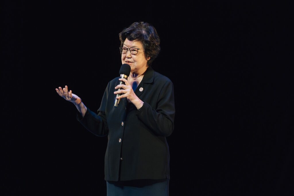 編劇王安祈認為無論成功或失敗,文學該直觀面對真實人生。(圖/國光劇團提供)