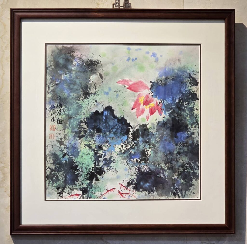 ▲花卉的創新技巧呈現,讓作品帶給觀者心境的提昇,視野展現聚焦效益。(記者 詹佳綺/攝)