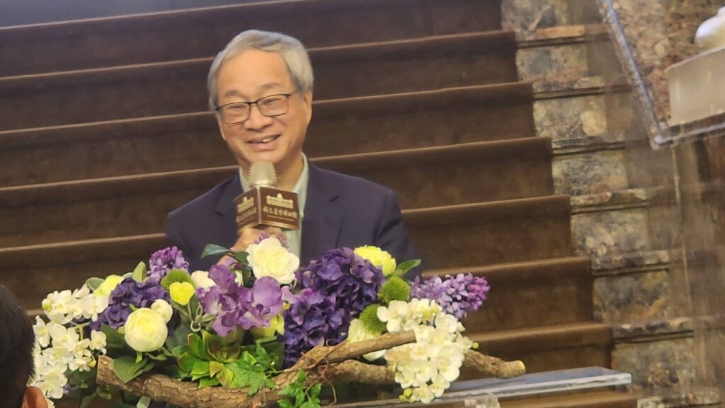 ▲文化部長李遠致詞時表達自己也是個捐贈者,藉由藏品的記憶,延伸更深刻的文化價值。(記者 辛澎祥/攝)