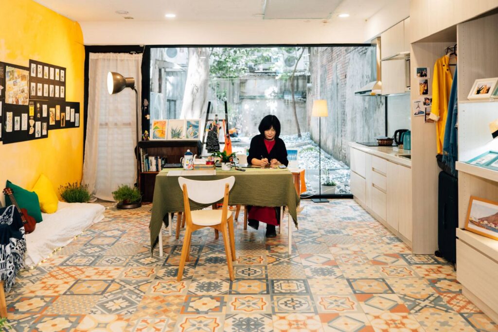 ▲林俐重新規畫作品展出,她認為創作源於對環境的凝視與感受。(圖/臺博館 提供)