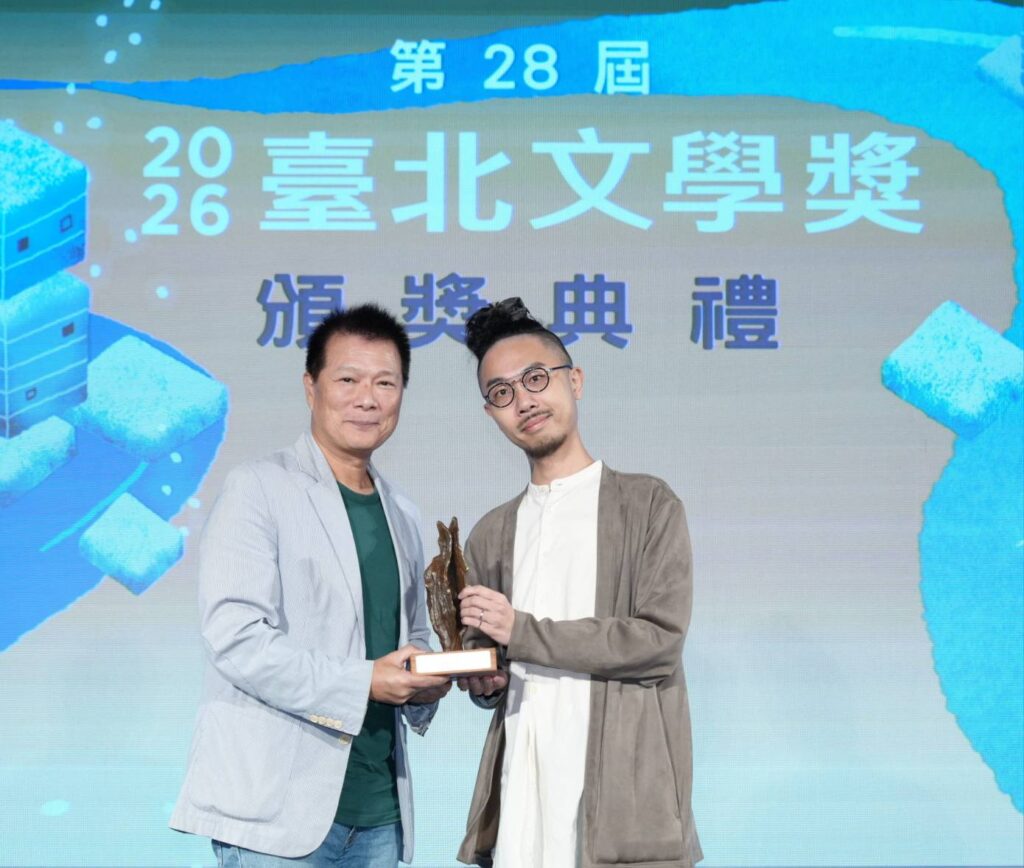 ▲蔡詩萍局長(左)與得獎人合影留念。(圖/臺北市政府文化局 提供)