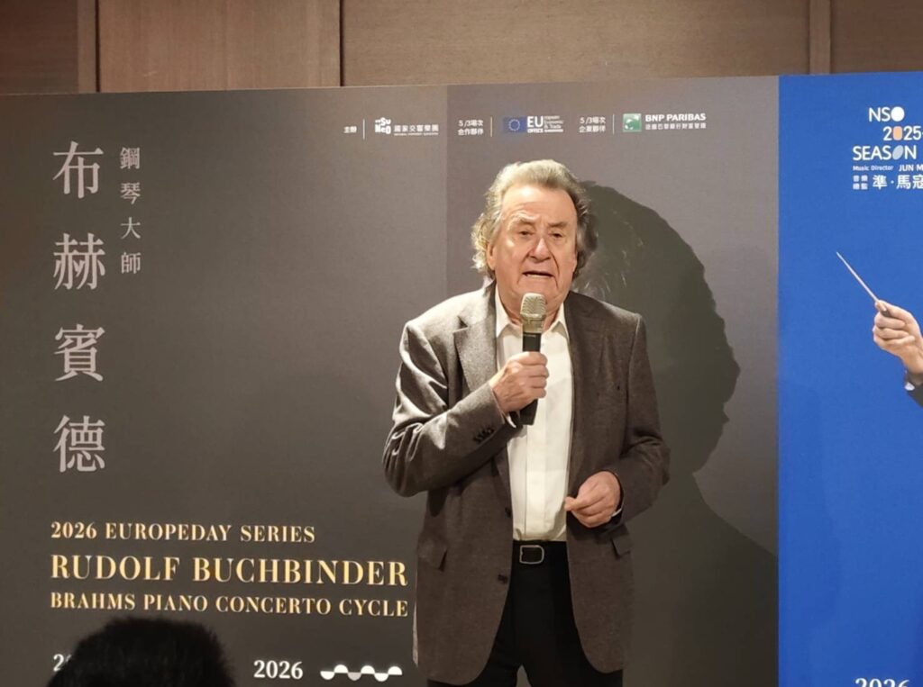 鋼琴大師魯道夫.布赫賓德來臺演出,令人期待。(記者 陳安婷/攝)