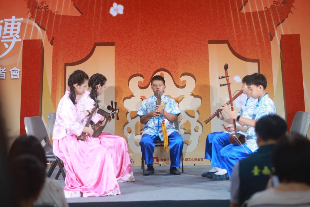 ▲現場演奏南管樂曲，呈現樂音的美感。（圖/傳藝中心 提供）