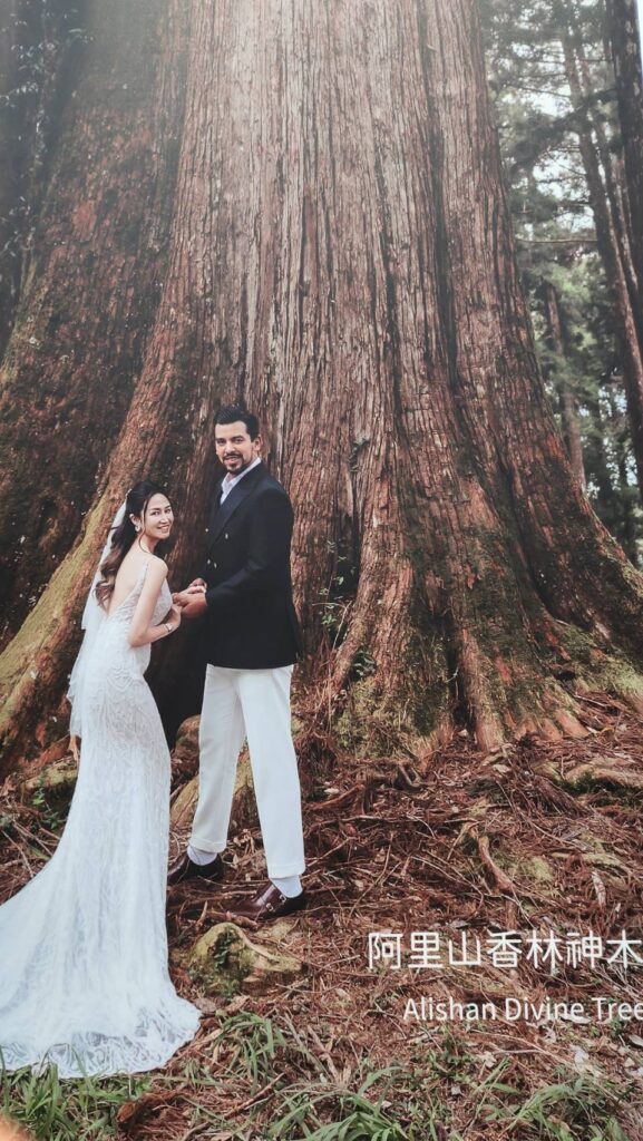 ▲阿里山神木下婚禮,讓新人們趨之若鶩,掀起活動的陣陣高潮。(記者 辛澎祥/攝)