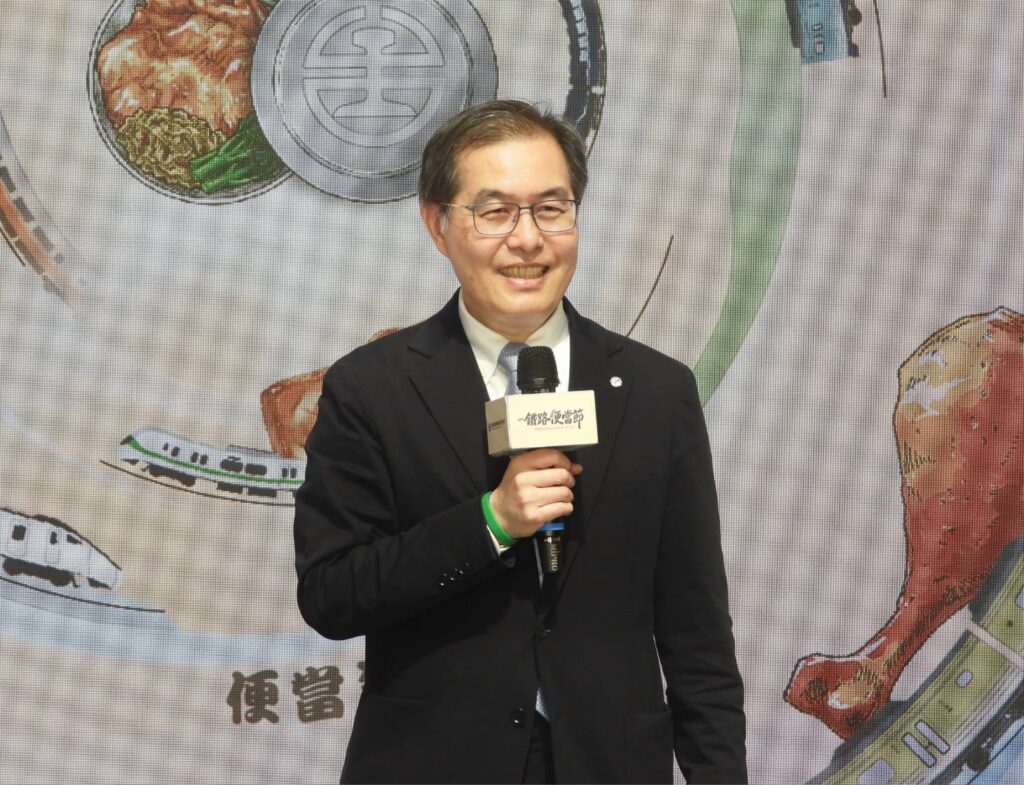▲臺鐵總經理馮輝昇致詞時說明今年的臺鐡鐵路便當節的內容與特色。（圖/臺鐡公司 提供）