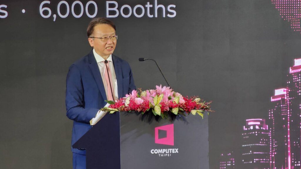 ▲中華民國電腦公會理事長陳俊盛說明了國際電腦展舉辦的正面意義與延伸的國際社會內涵。（記者 辛澎祥/攝）