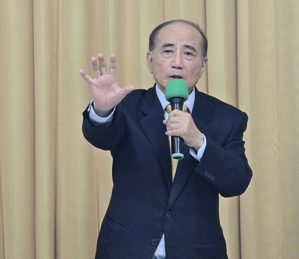 ▲臺灣道教學院籌備處創辦人暨前立法院長王金平致詞時說明籌備道教學院的正面意義與使命，並籲請大家出錢出力，讓道教學院明年能順利設立，興學利民。（記者 詹佳綺/攝）