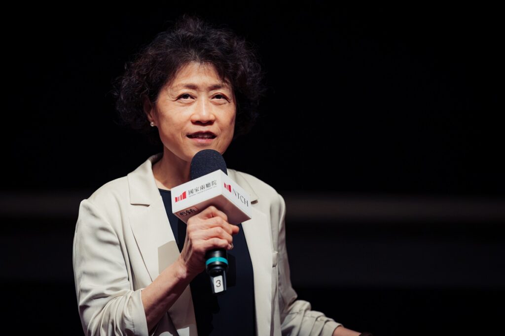 國家兩廳院藝術總監邱瑗讚譽鄭宗龍的藝術成就與創作才能。（圖/兩廳院提供）