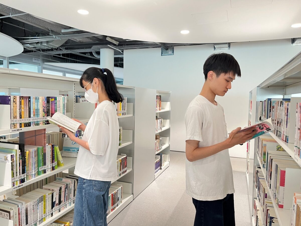 暑假也要涼補   中市圖「閱讀補給包」 充電閱讀能量滿格