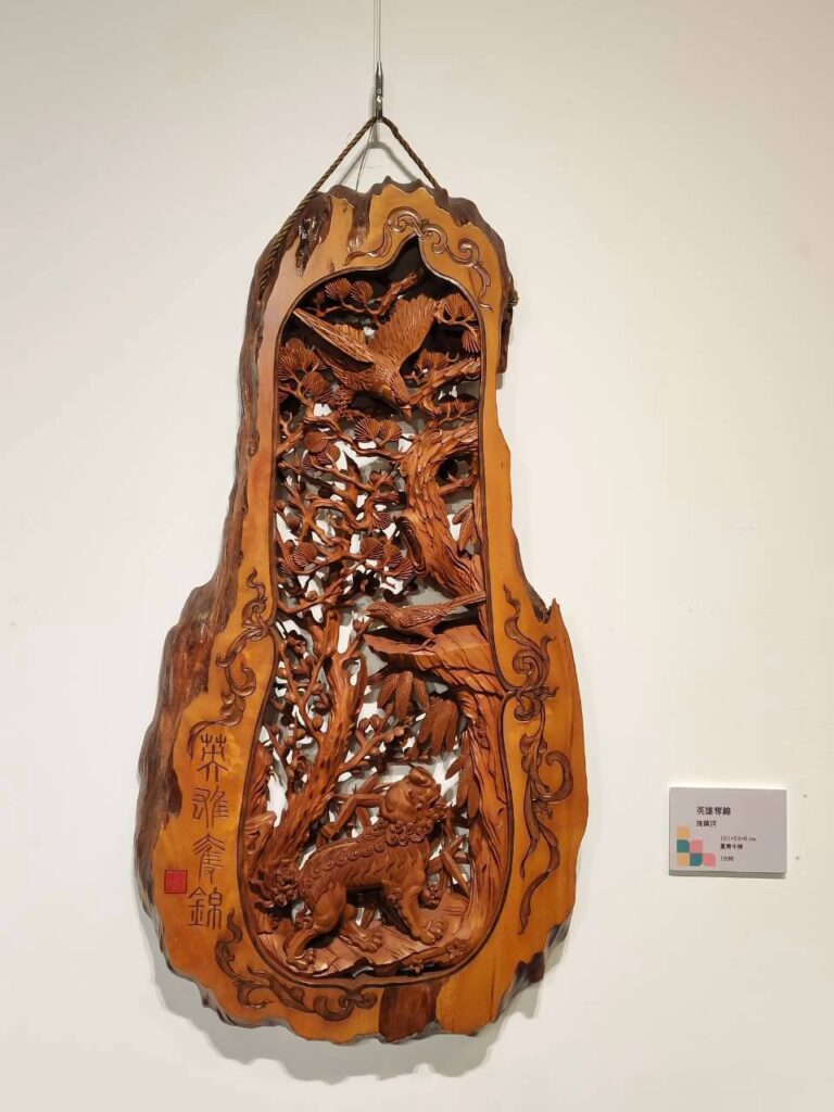 ▲展出中的木雕工藝品，極具藝術價值。（圖/彰化生活美學館 提供）