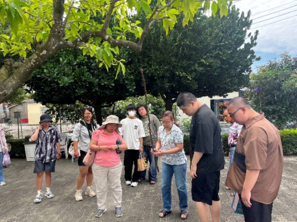 ▲嘉義六腳青年壯遊用懸絲偶連結文化,並對民眾與國際人士形成對話。(圖/教育部 提供)
