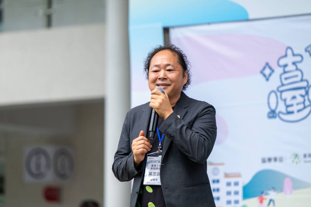 ▲臺灣工藝聯盟總會長葉志誠說明了藉此活動讓工藝界彼此交流互動,深具發展效益。(圖/工藝中心 提供)