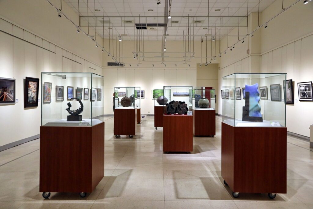 當代藝術家邀請展即日起至9月9日於大墩文化中心展出 。(圖/文化局提供)